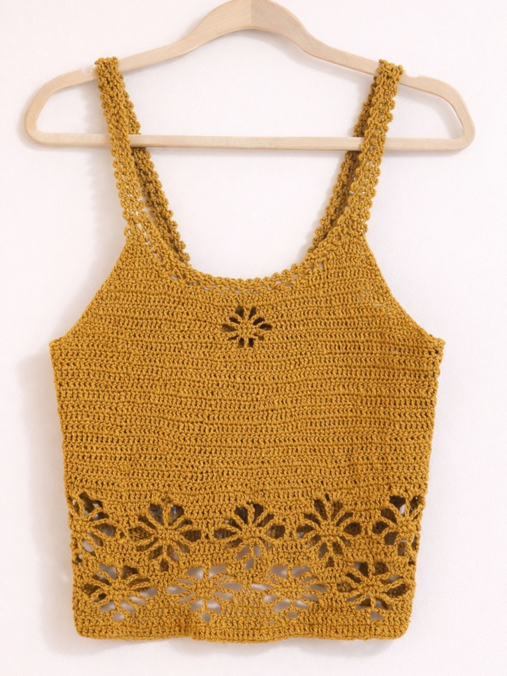 American Eagle Mustard Crochet Tank Top Boho Floral Hem Size Small